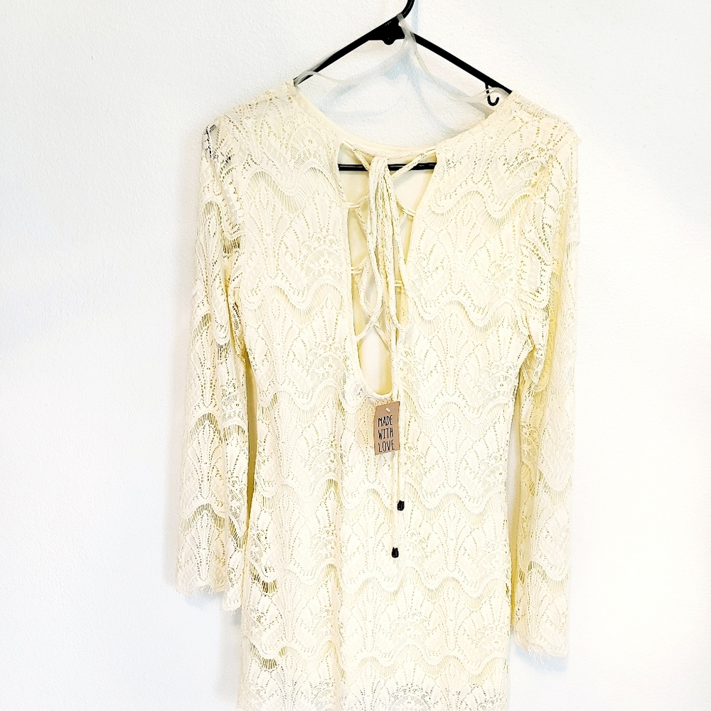 Lace Dress - Picture 4 of 4